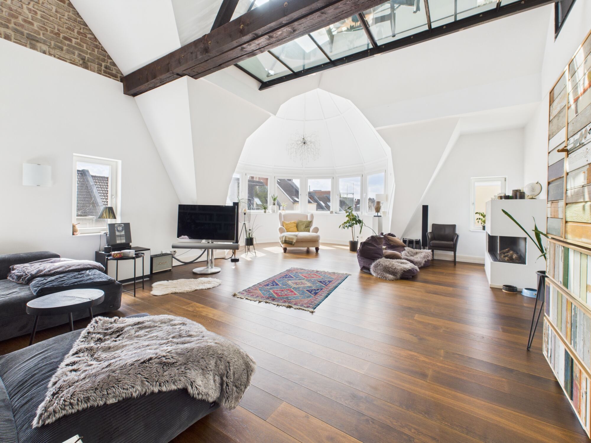 Highlight-Wohnung mit Aufzug und Stellplatz am Stadtgarten